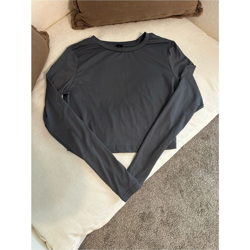 SHEIN Charcoal Gray Long-Sleeve Cropped Tee